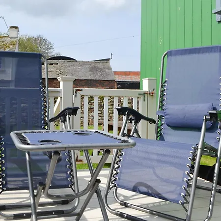 Sians Shepherds Hut - Uk43561 Ferienhaus *