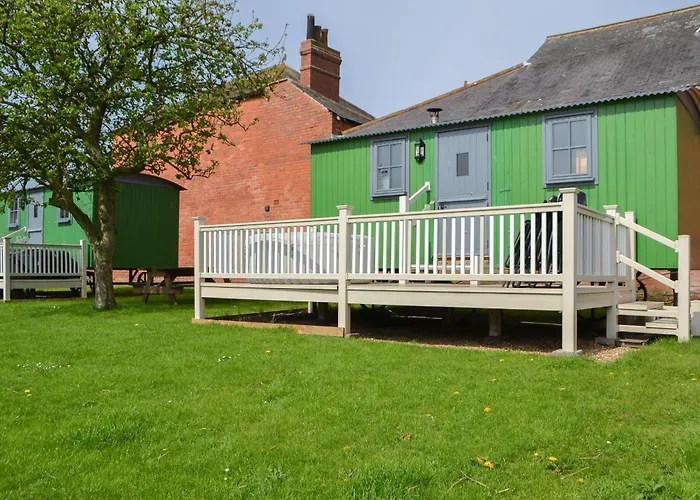 Holiday home Sians Shepherds Hut - Uk43561 Bowness-on-Solway